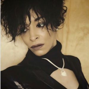 Meet your Posher, Cheryl